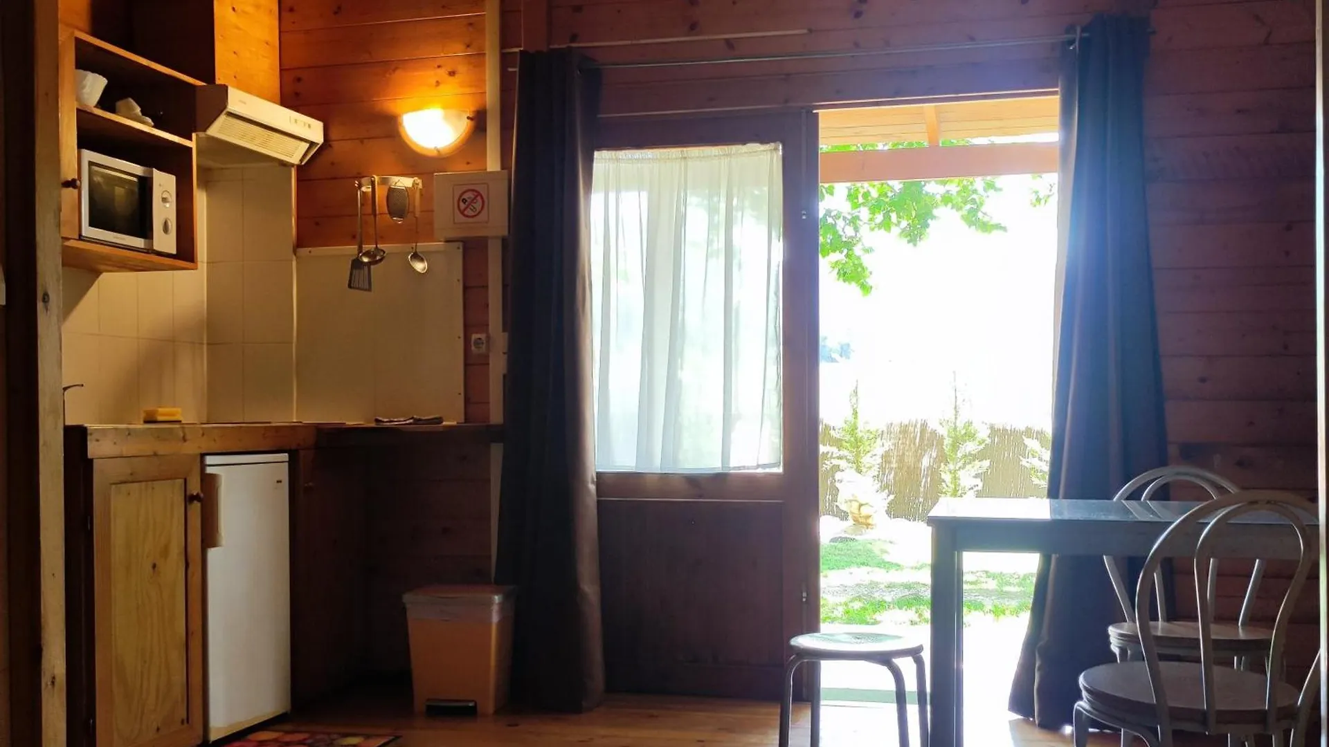 Camping La Vall D'Hostoles Hotel Sant Feliu De Pallerols Spain