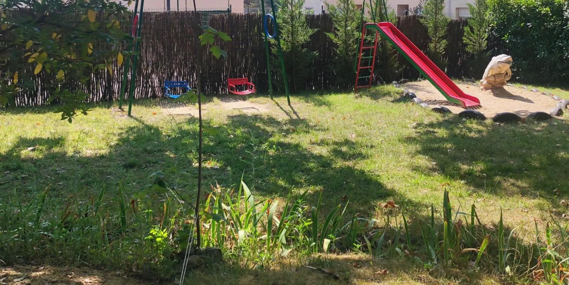 Camping La Vall D'Hostoles Hotel Sant Feliu De Pallerols Campsite